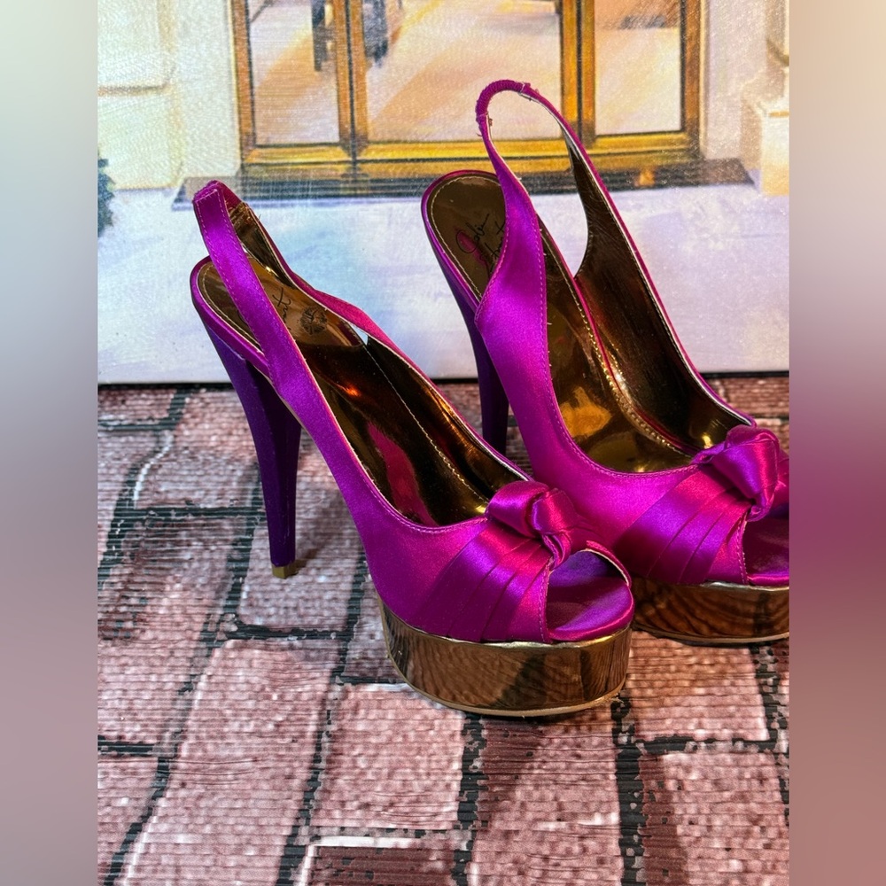 Colin Stuart Vibrant Pink Slingback Heels size 8